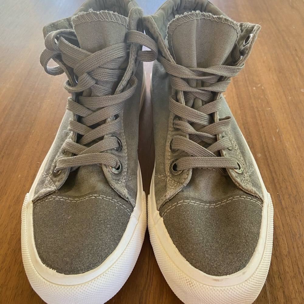 Blowfish Malibu shoe